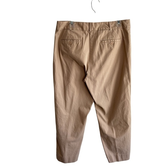 Talbots Size 12 Curvy Capri Stretch Khaki Chinos Cropped Pant Classic Preppy - Picture 3 of 14